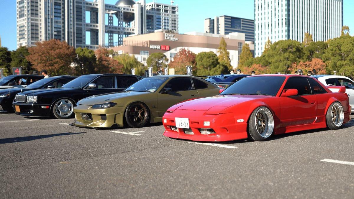 How Modifications Affect Your Car's Resale Value: Tips for Buyers & Sellers