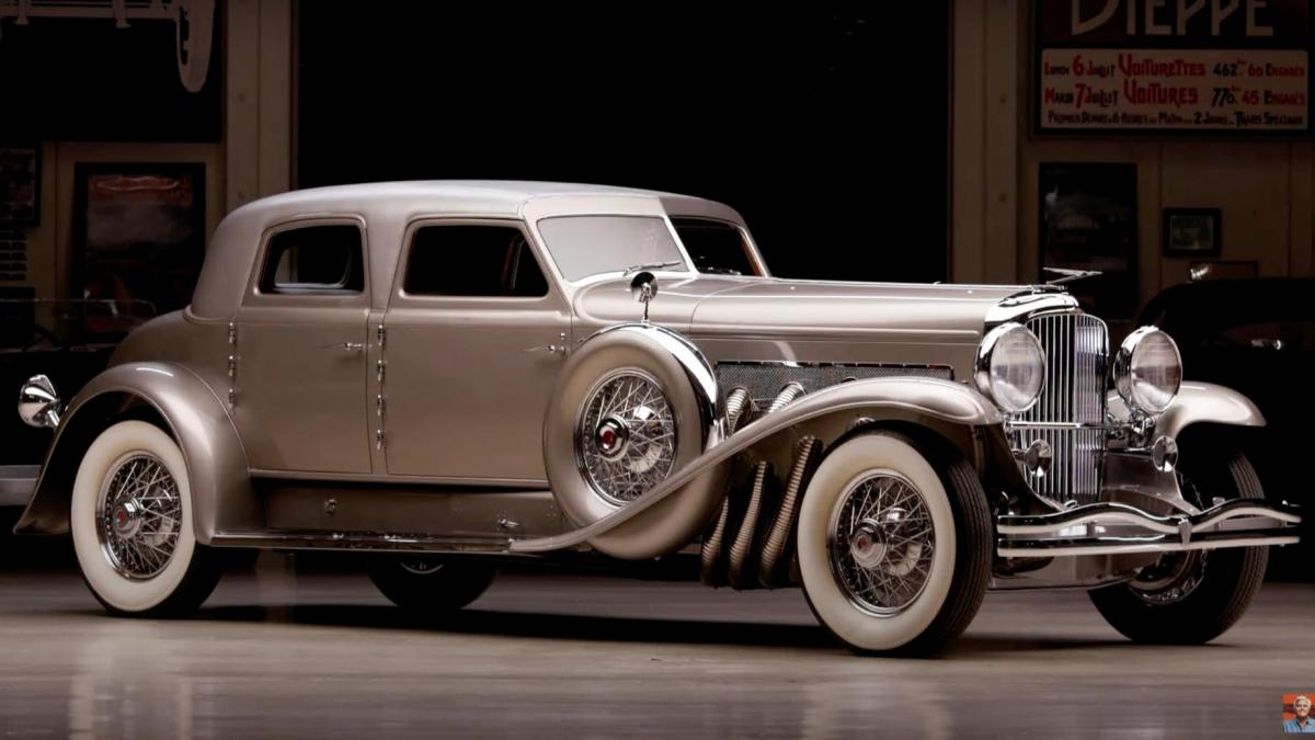 20 Grand Duesenberg makes a stop at Jay Lenos' garage - Modified Rides