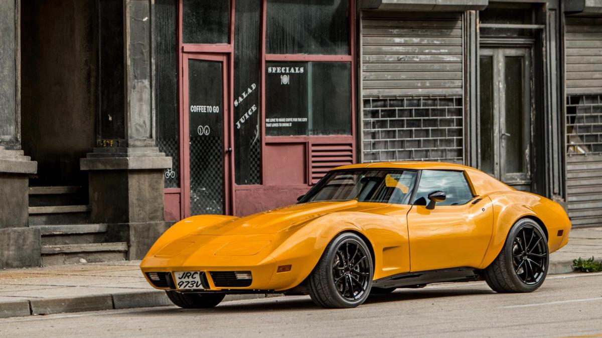 This 1976 Chevrolet Corvette restomod features C5 and C6 hardware and is for sale | Modified Rides