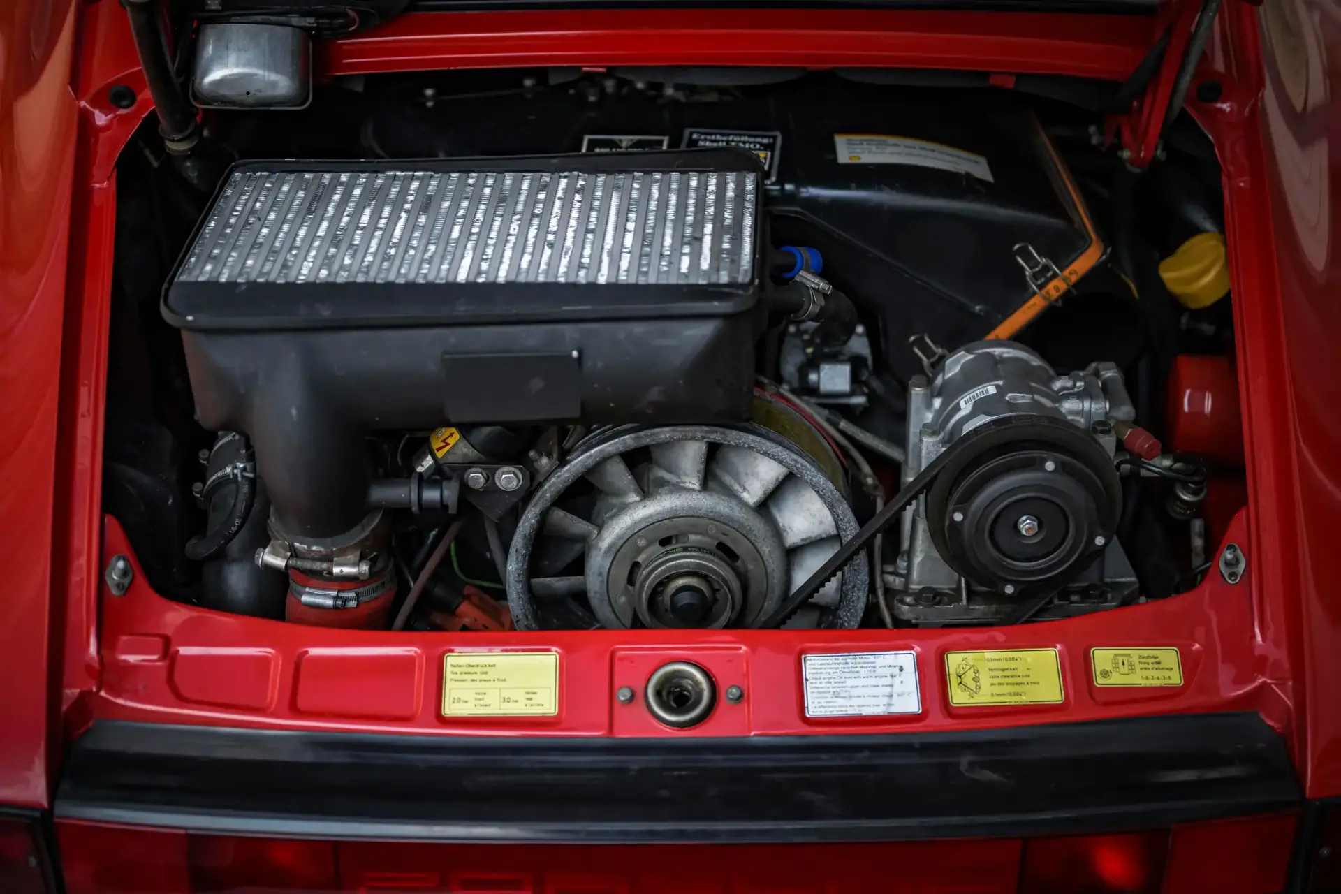 1989 porsche 930 turbo guards red auction 8 1