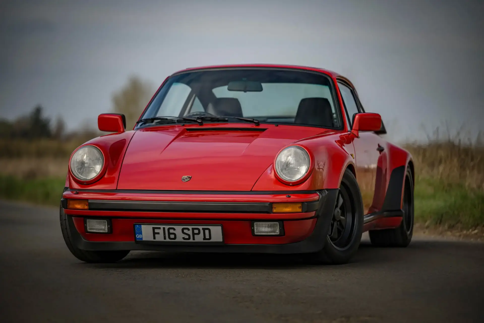 1989 porsche 930 turbo guards red auction 9 1