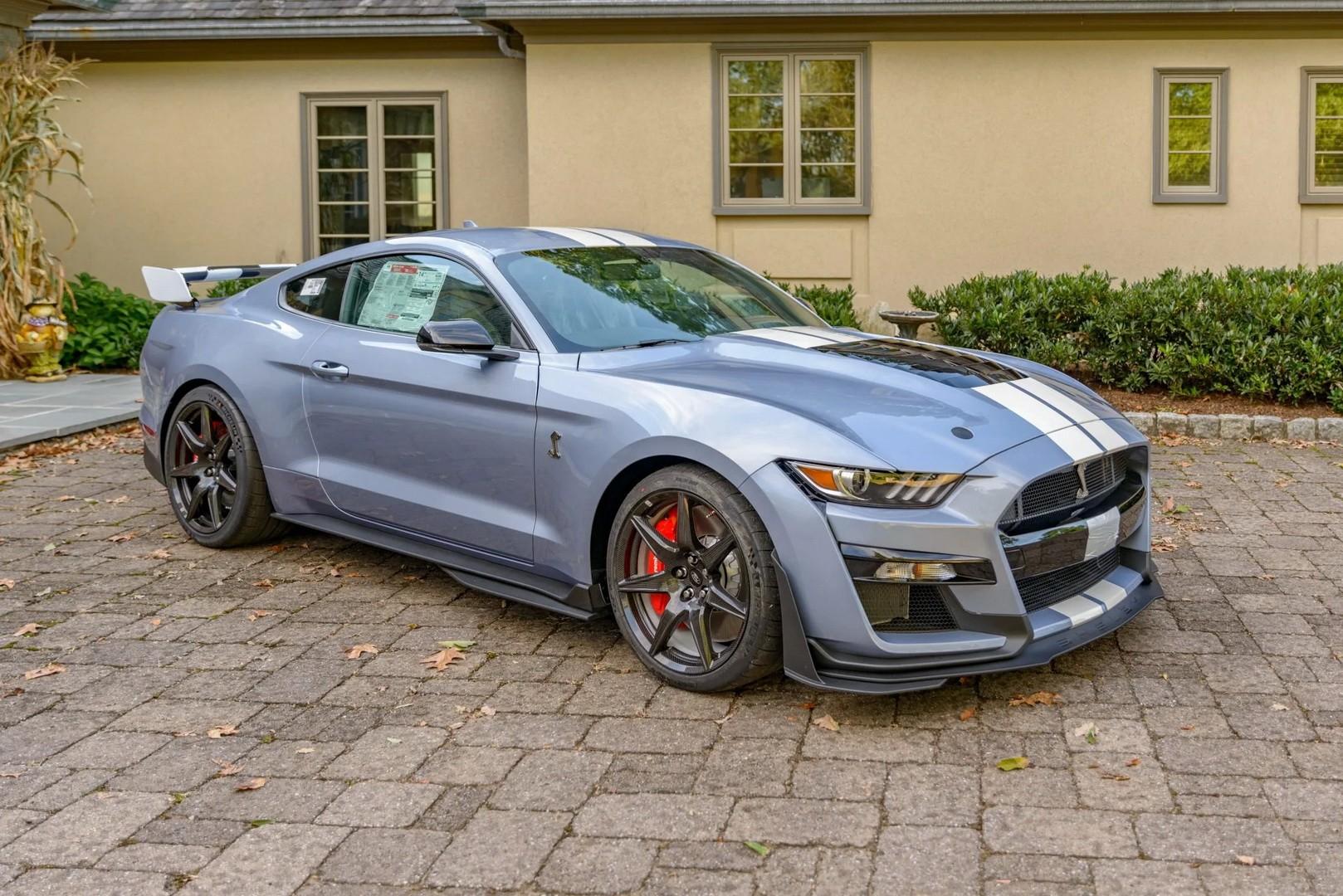 2022 mustang shelby gt500 heritage edition looks fancy wearing brittany blue metallic 2