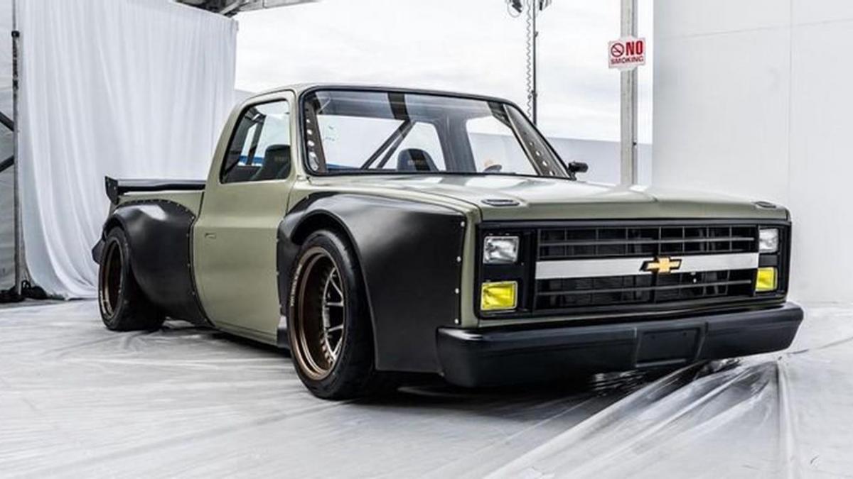 At SEMA, a Tesla-powered Chevy pickup turns heads and destroys a cab door | modifiedrides.net