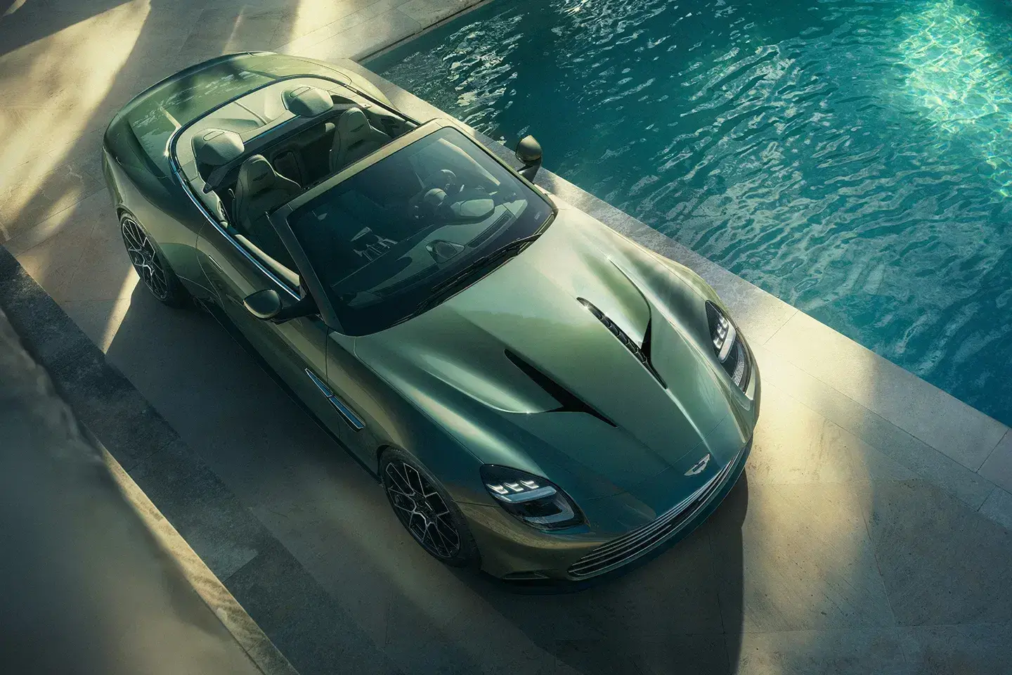 Aston martin vanquish volante v12 convertible 10 1