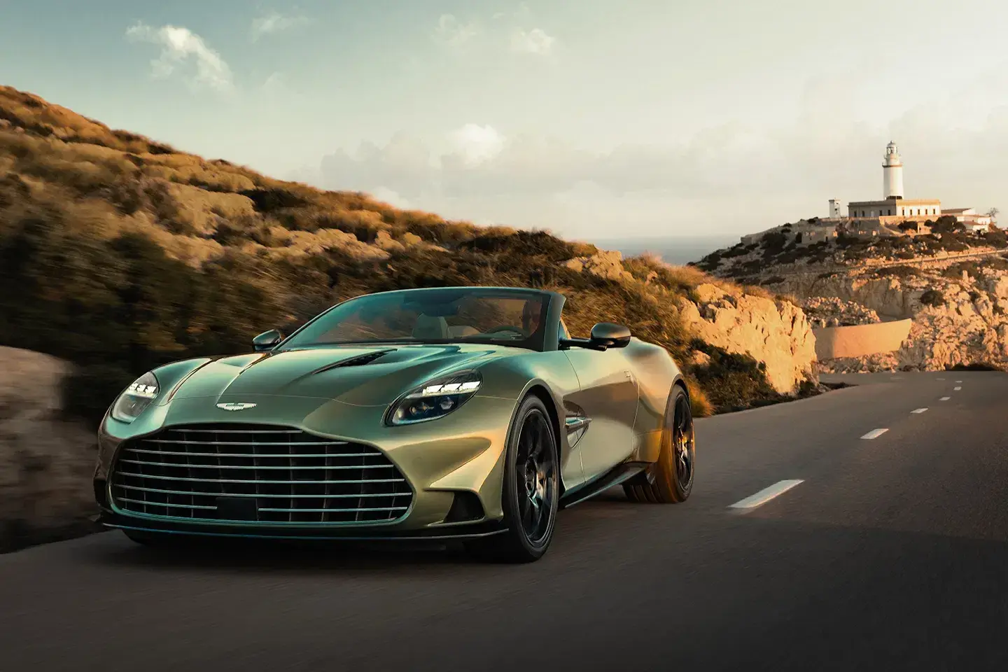 Aston martin vanquish volante v12 convertible 4 1