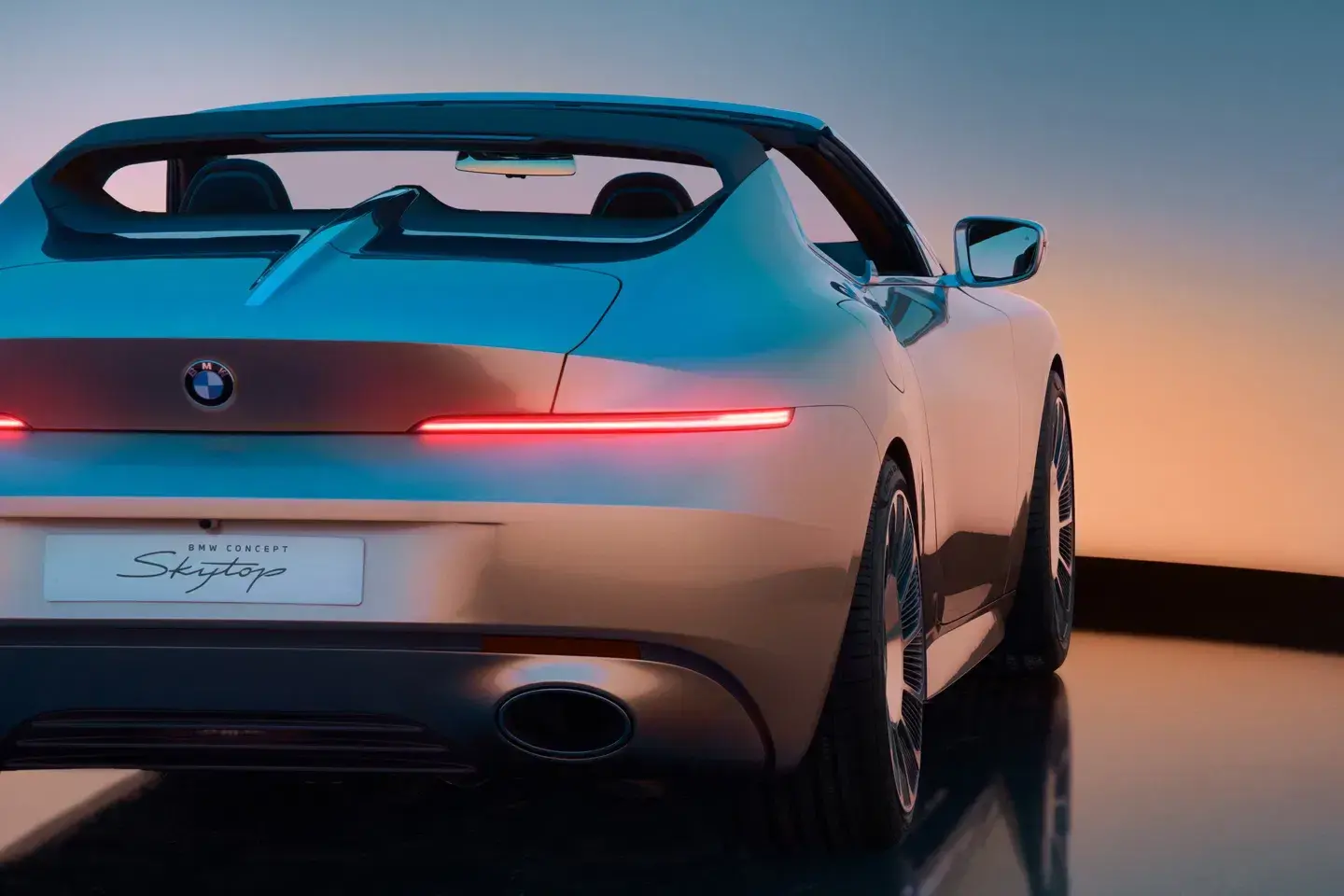 Bmw skytop unveils its most powerful v8 engine yet 2 1