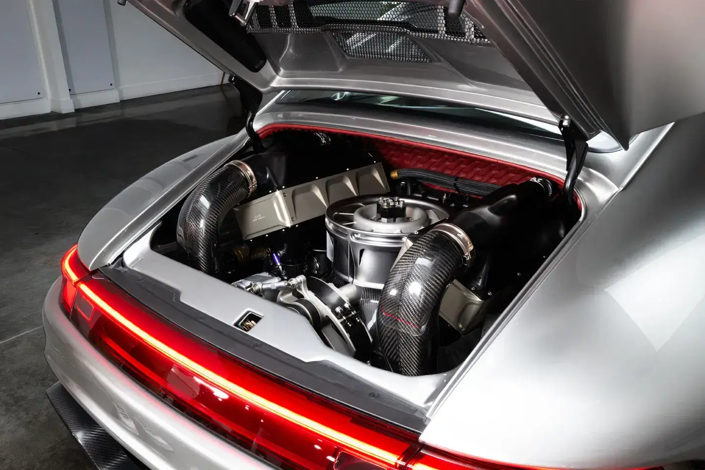 Gunther werks f26 slantnose porsche restomod 6