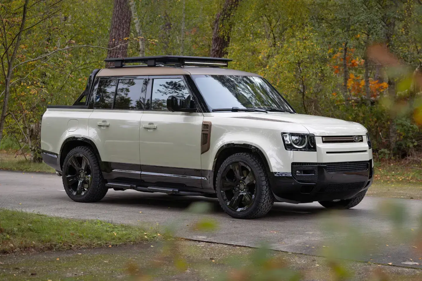 Land Rover Defender Pickup Returns in 2025 | Heritage & Urban