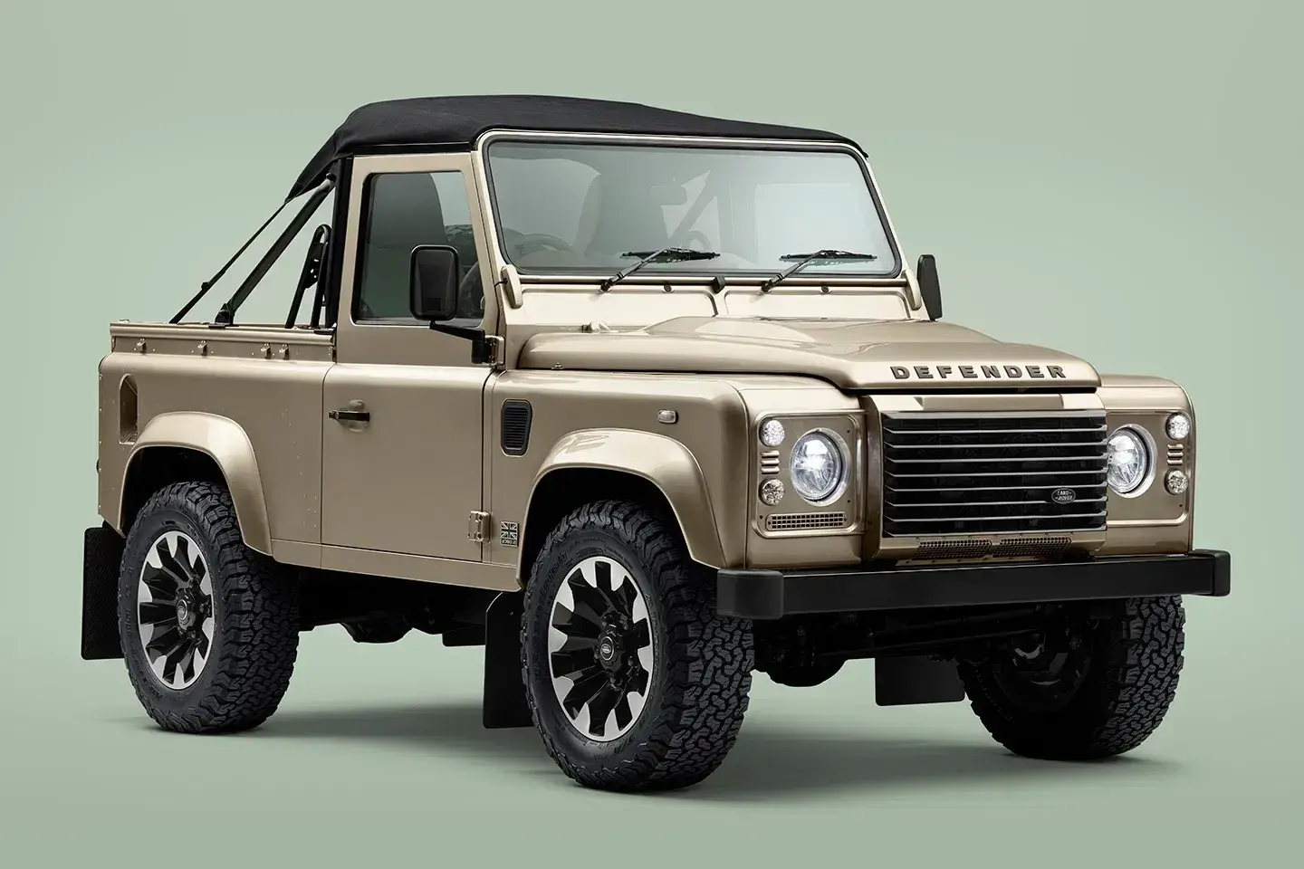Land rover defender v8 soft top convertible 1