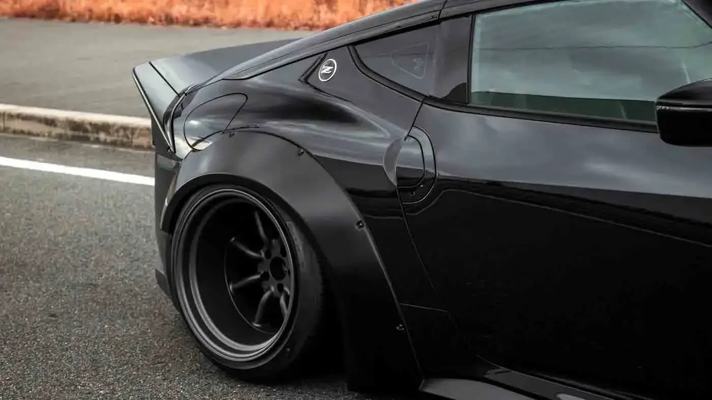 Liberty walk nissan z widebody build 9 1