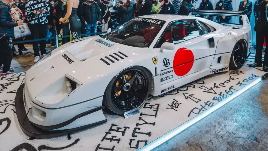 Liberty walk s widebody ferrari f407