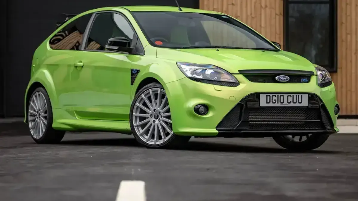 7,000-Mile 2010 Ford Focus RS MK2 for Sale | Bonhams Auction