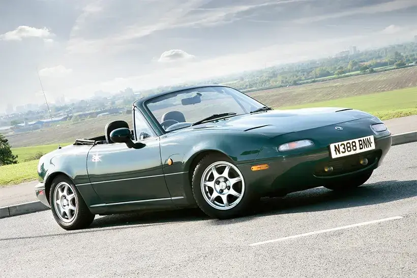 Mazda mx 5 miata 1