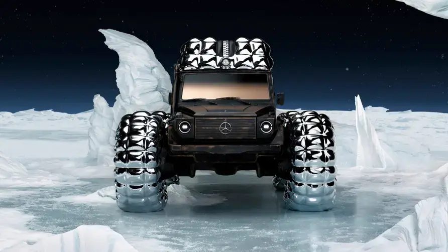 Modified mercedes benz g class with a puffer jacket4