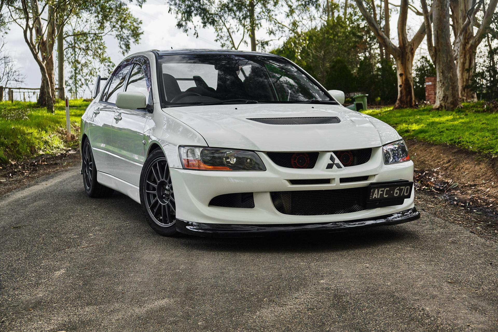 Modified mitsubishi lancer evolution