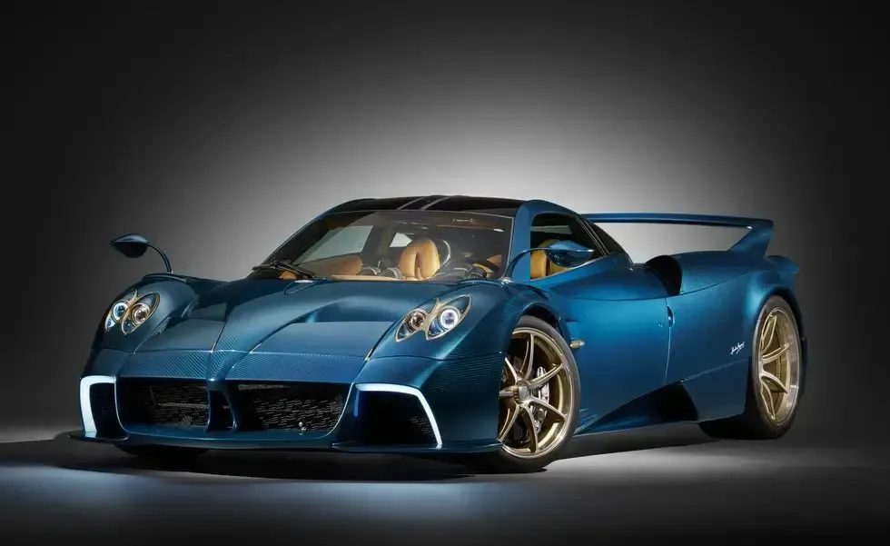 Pagani Huayra Epitome: Unique Manual Hypercar Masterpiece