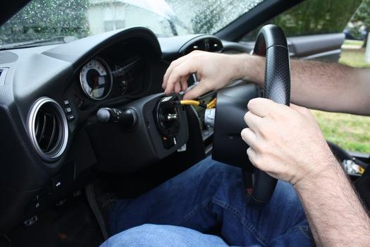 Removing the steering wheel