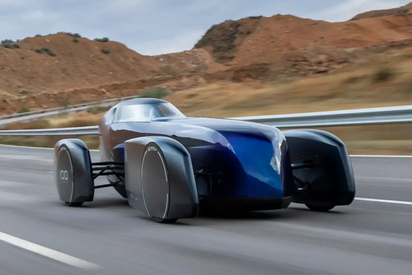 Renault Filante Record 2025 rear three-quarter view showing lightweight carbon fiber construction and minimalist design