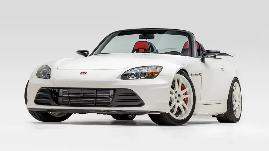Honda S2000 powered by a 302 horsepower Civic Type R engine