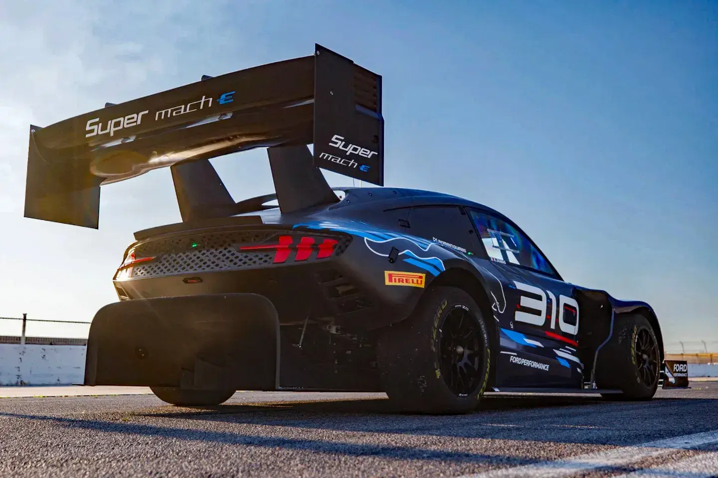 V6 nova proto beats ford ev pikes peak 2025 1