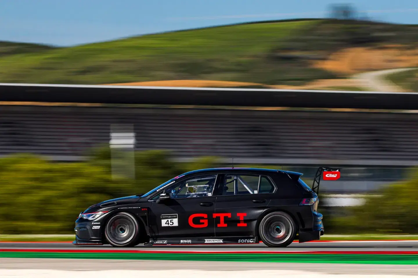 Volkswagen golf gti 50th anniversary special edition 2 1