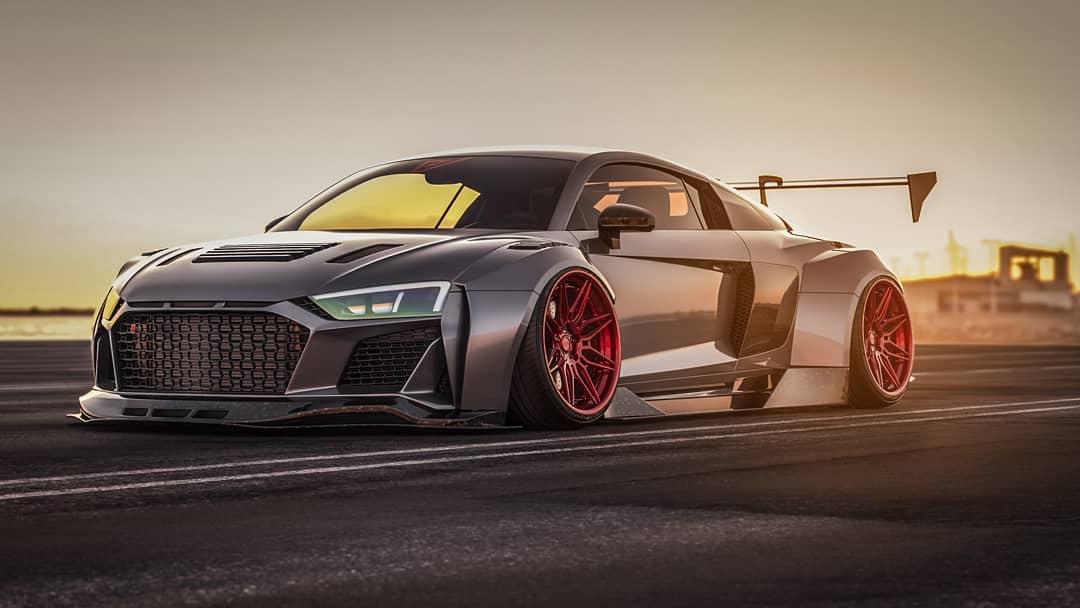 Wide body audi r8