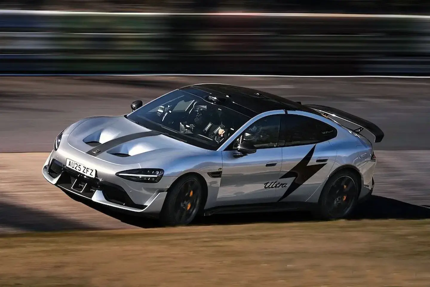 Xiaomi su7 ultra nurburgring lap record 1